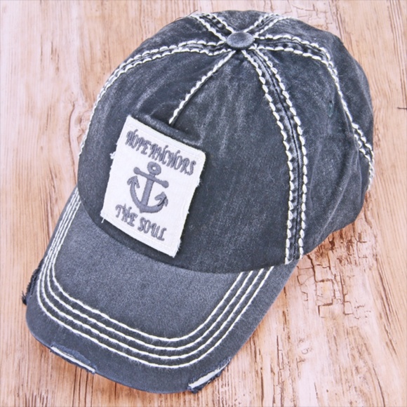 Accessories - Black Distressed 'Hope Anchors The Soul' Cap